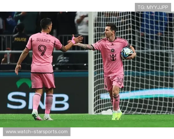 梅西加盟迈阿密国际后首度对阵旧主巴萨，赛后双方球员深情拥抱