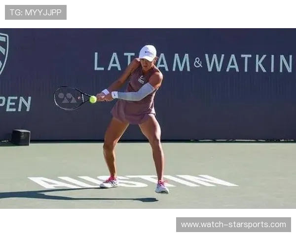 新星选手横扫赛场，网球大满贯赛季迎来激烈竞争与突破