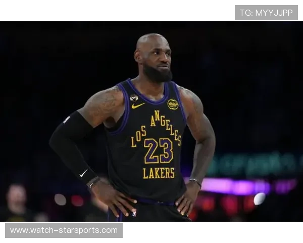 NBA最新动态：詹姆斯伤愈复出领衔湖人大战勇士追梦格林复出助力球队
